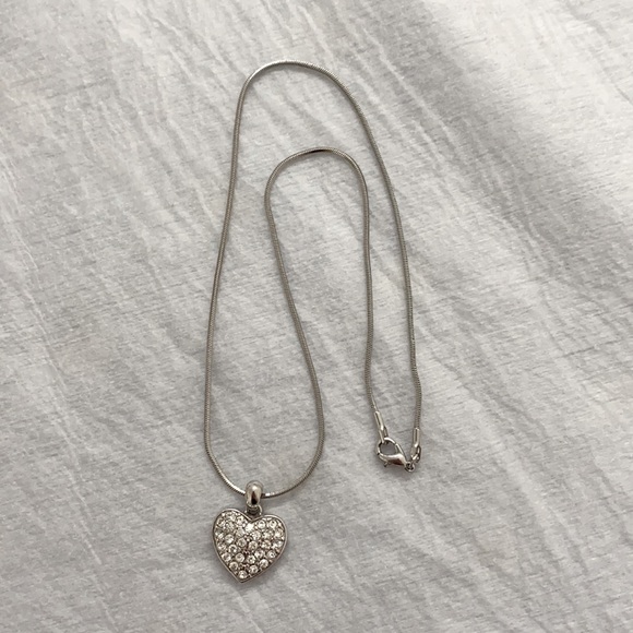 Heart Necklace: Made in Korea - Picture 2 of 3